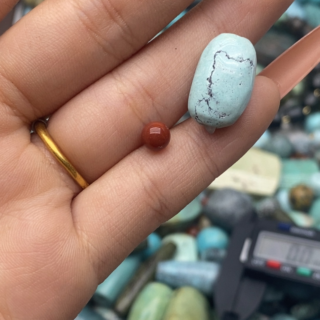 南红玛瑙未镶嵌珠宝奇石