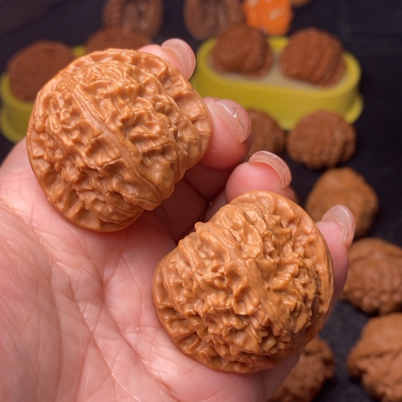 【闪购商品】把件文玩核桃808号白狮子39.5