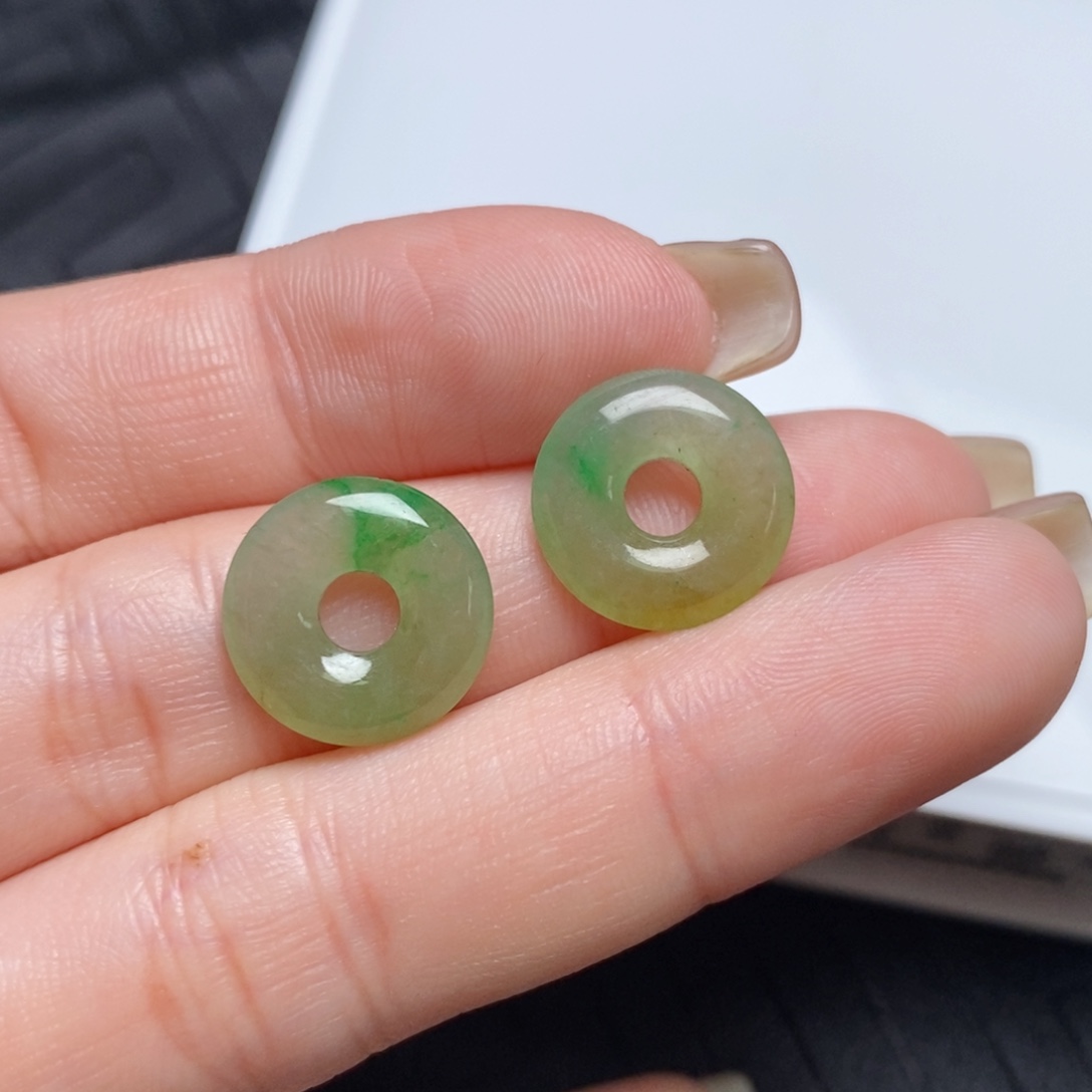 翡翠未镶嵌耳饰黄加绿甜甜圈