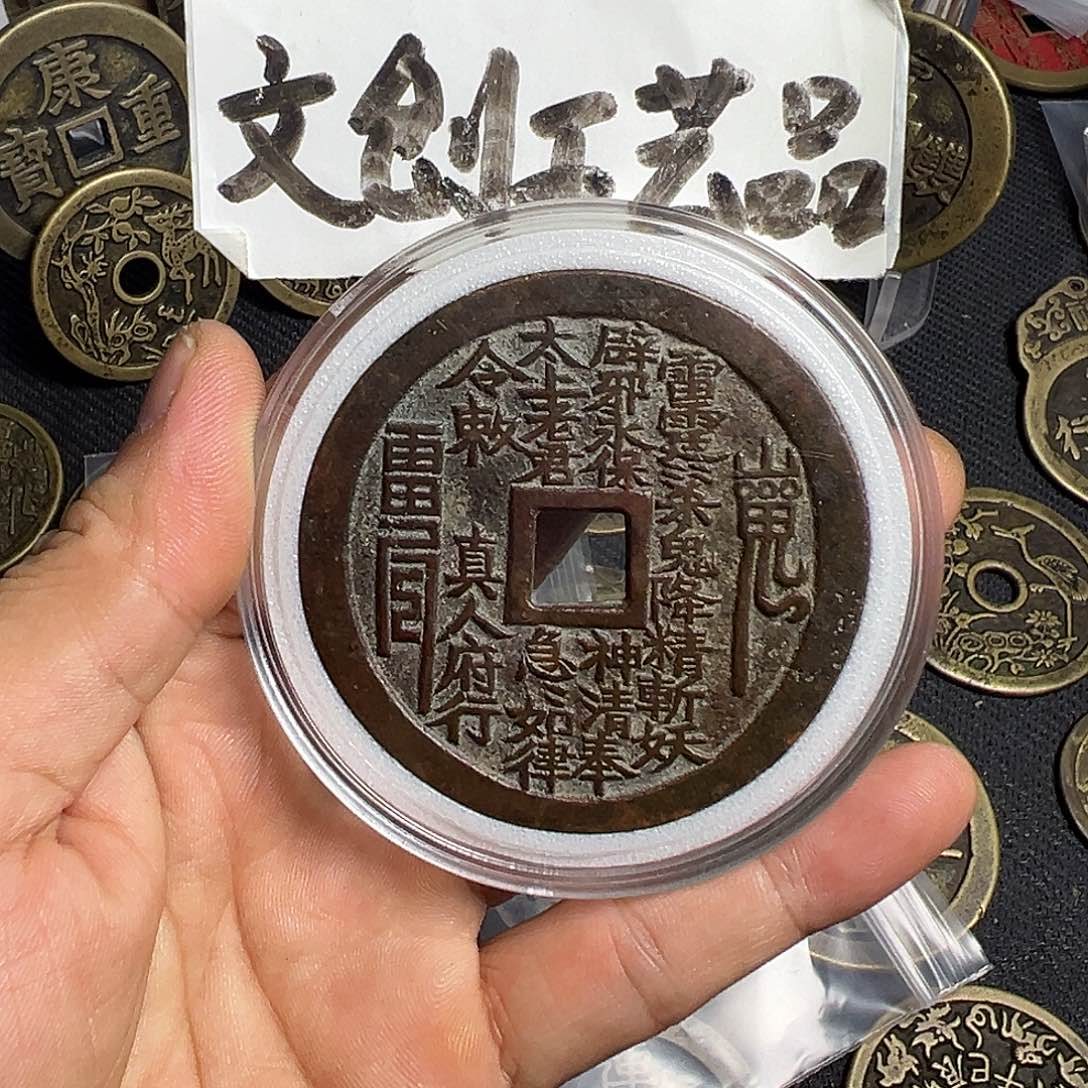 华*现代文创工艺品