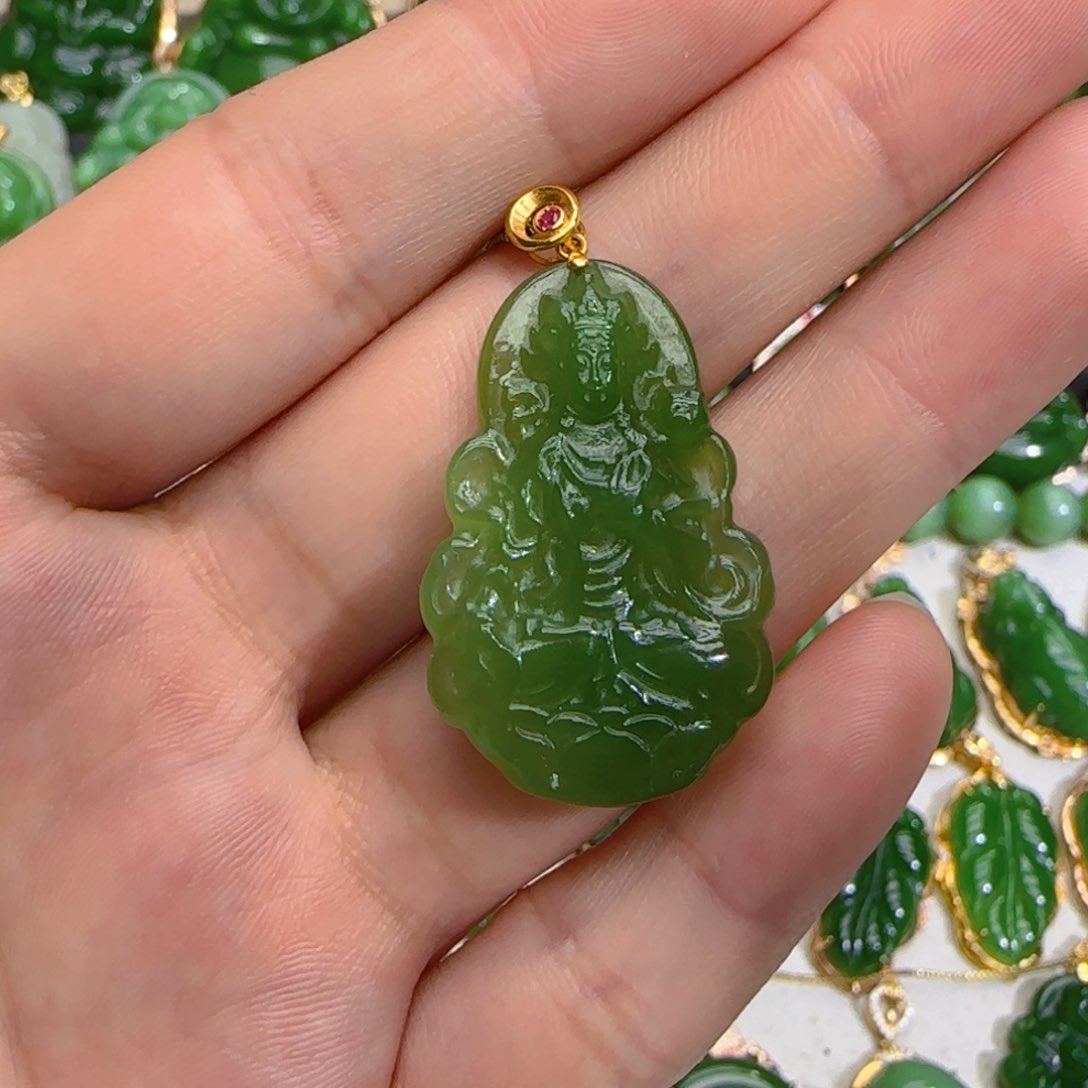 和田玉（碧玉）18K金镶嵌颈饰