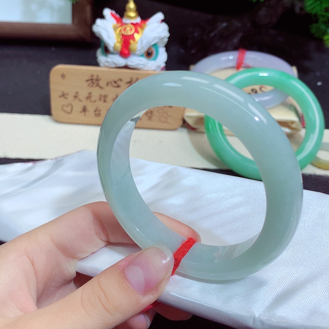 翡翠未镶嵌手镯1256