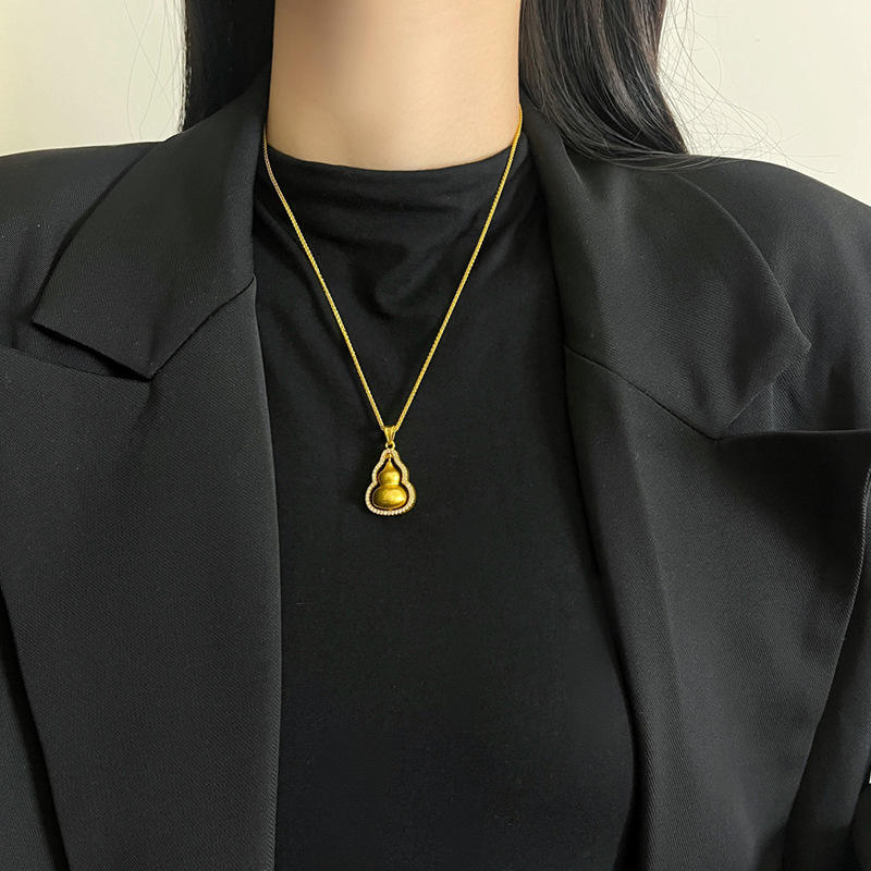 铜合金项链 立体旋转葫芦镶嵌不掉色双面冷淡锁骨链金色不掉色