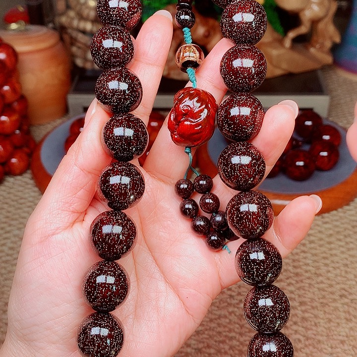 檀香紫檀（小叶紫檀）桃1.8手持