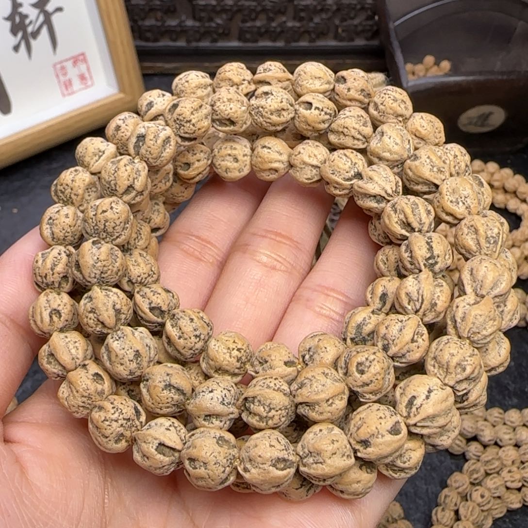 柏香籽/百香籽吊坠唐*邸