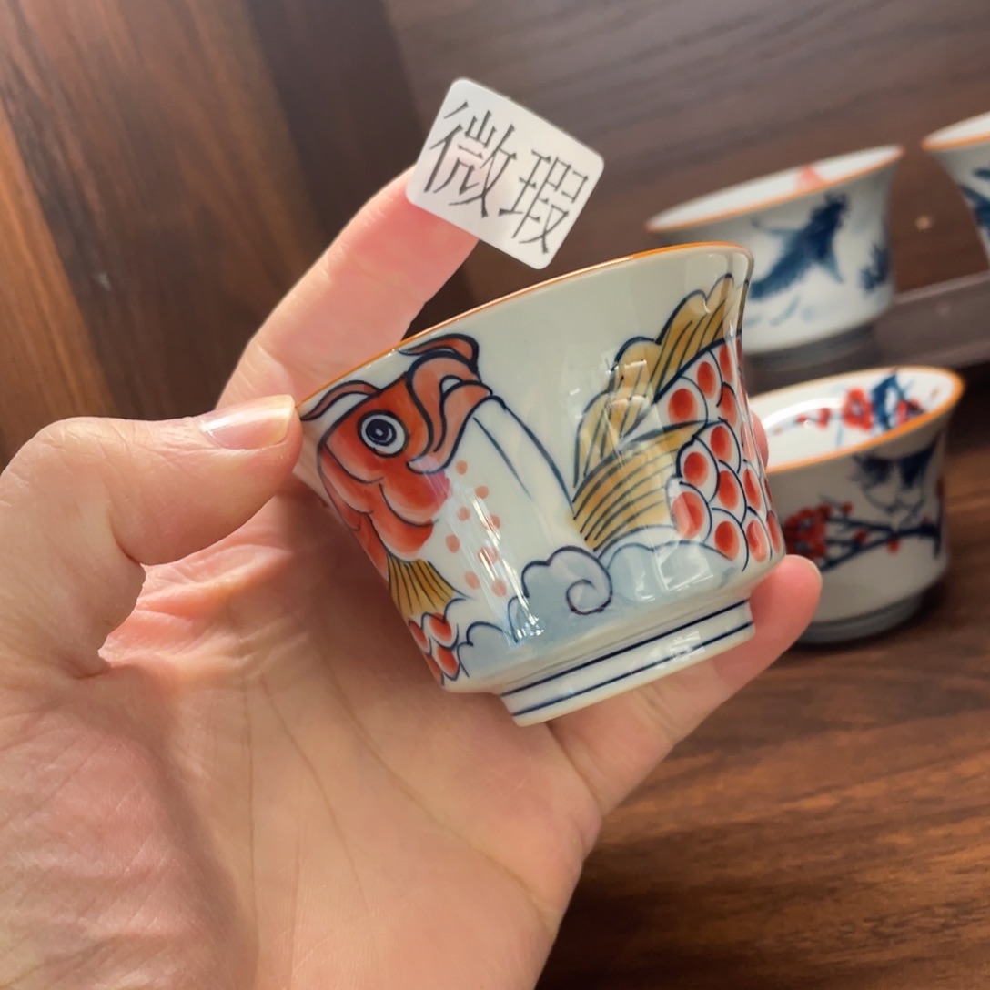 釉下手绘茶具微瑕