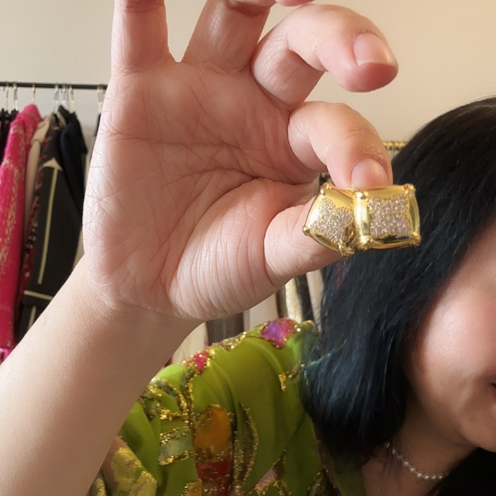 个cv和华军个哥哥哈哈华军