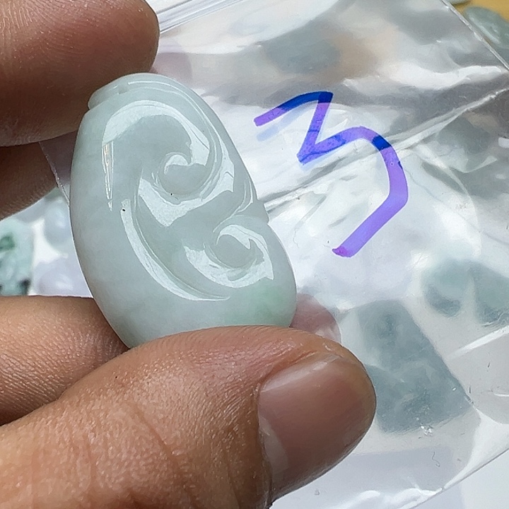 翡翠吊坠(不含链)未镶嵌