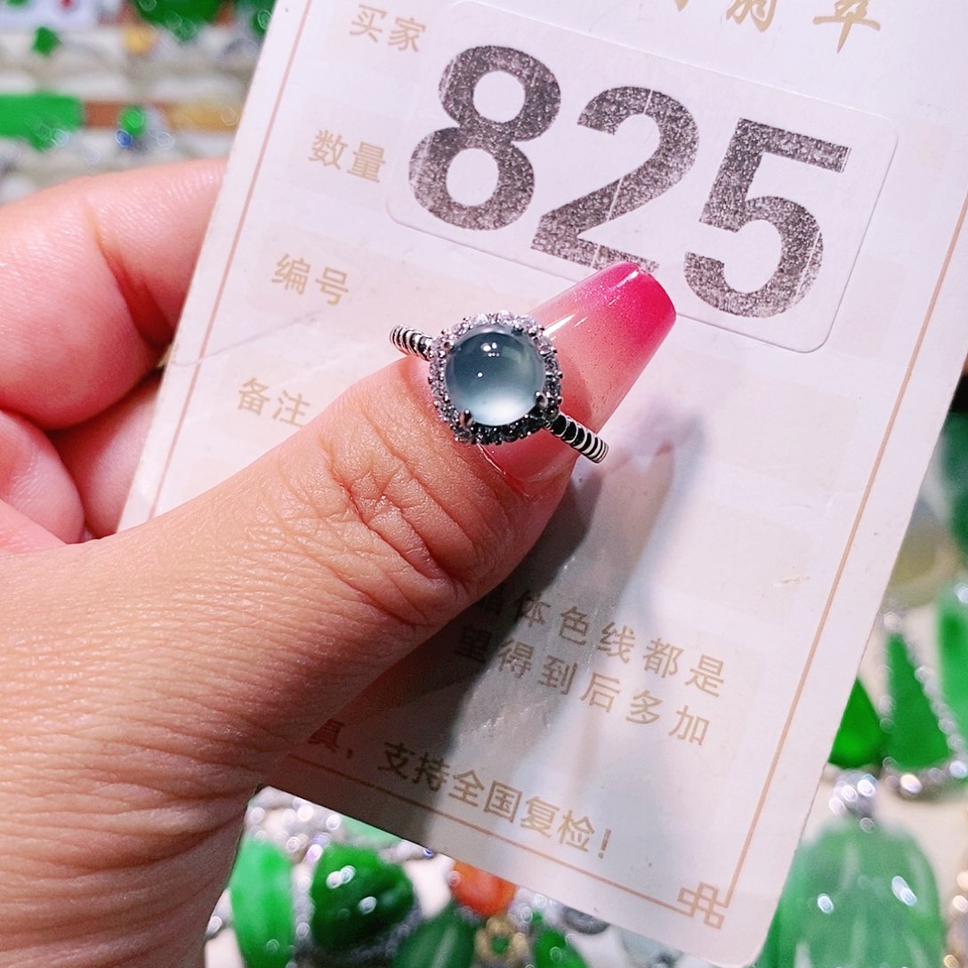 【闪购商品】翡翠挂件未镶嵌裸石