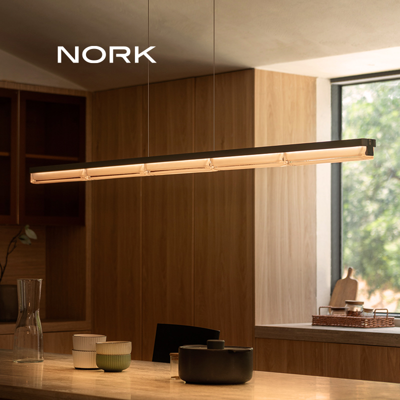 诺克青璃餐厅吊灯一字长条灯现代简约新款吧台茶室岛台饭厅餐桌灯