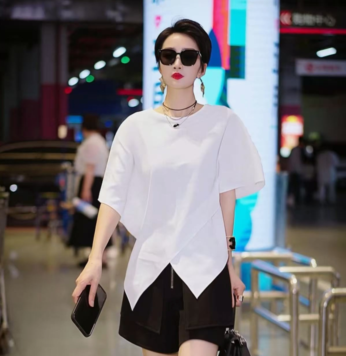 （萱萱严选）纯色百搭修身显瘦圆领上衣