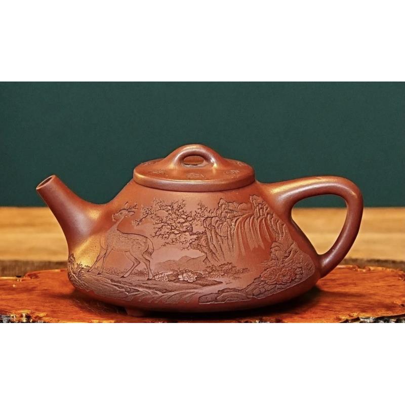 宜兴原矿紫砂 茶壶 大红袍 鹿图
