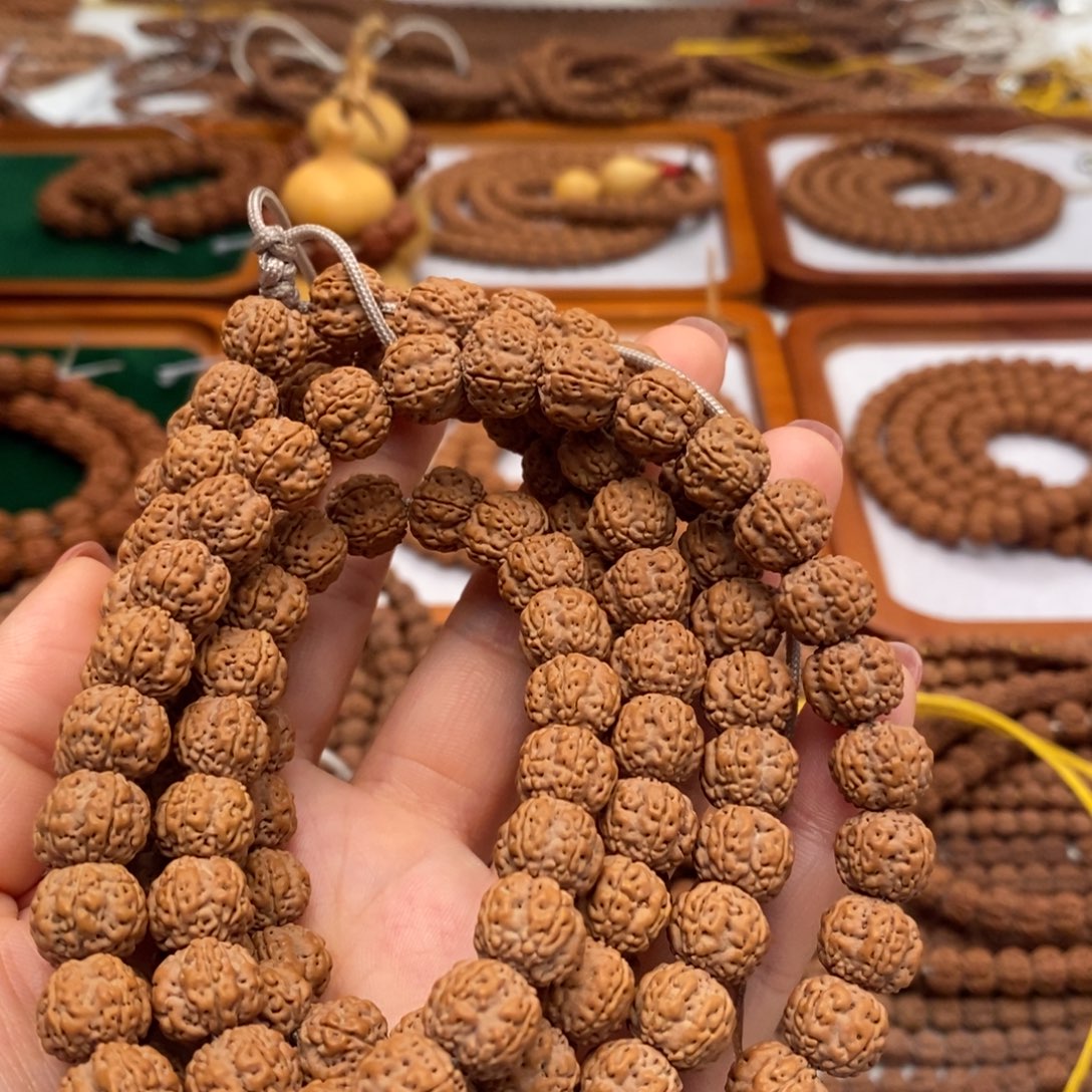 旷***才吊坠金刚菩提花王手持卡10➕