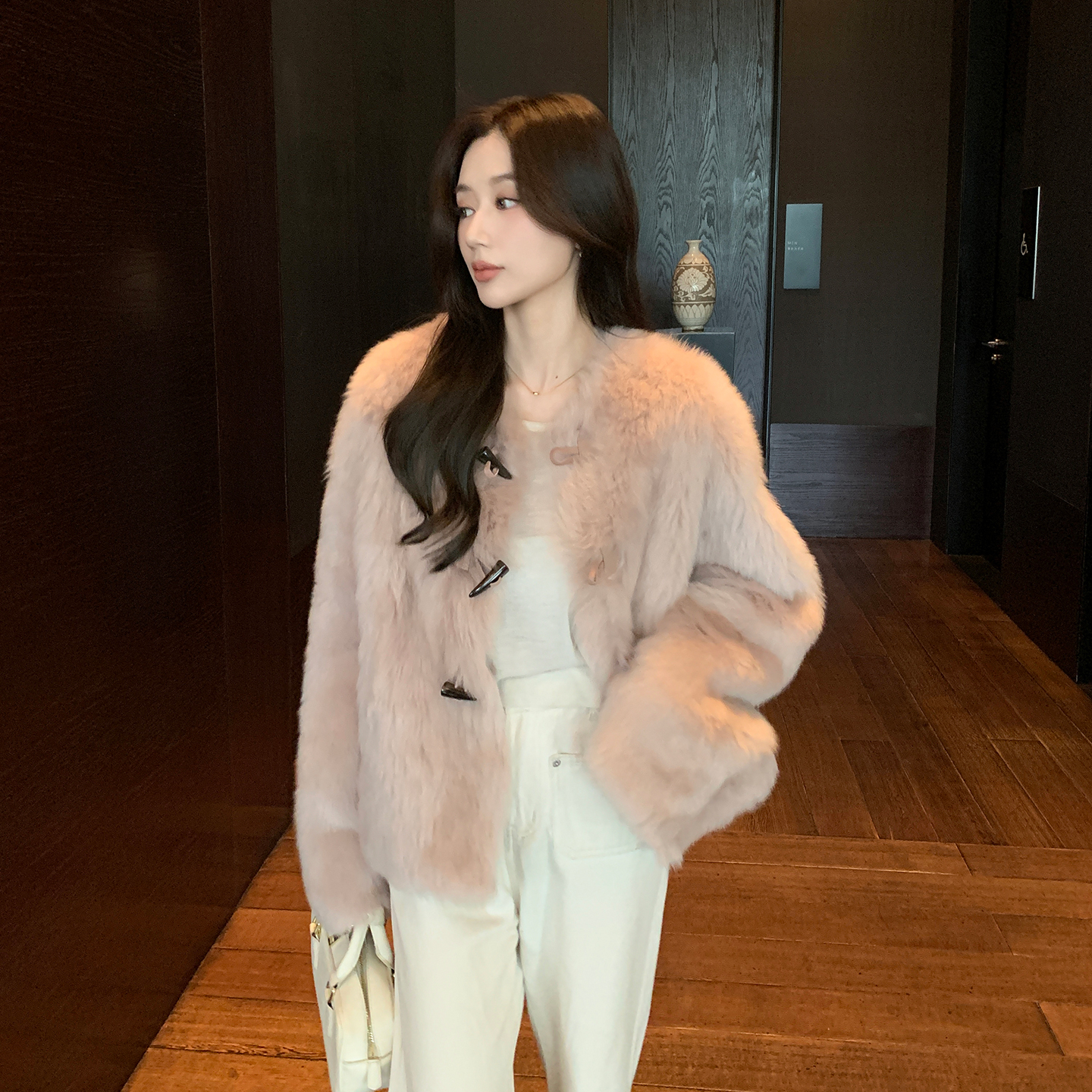 意大利进口托斯卡纳皮毛一体外套女牛角扣皮草短款2025冬新款羊毛