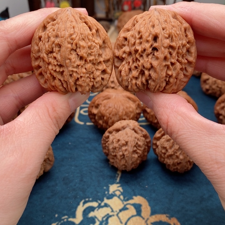 文玩核桃把件高炮南疆40