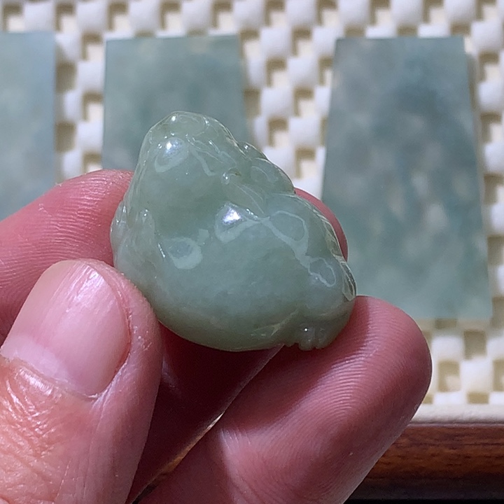 定制翡翠未镶嵌金蟾