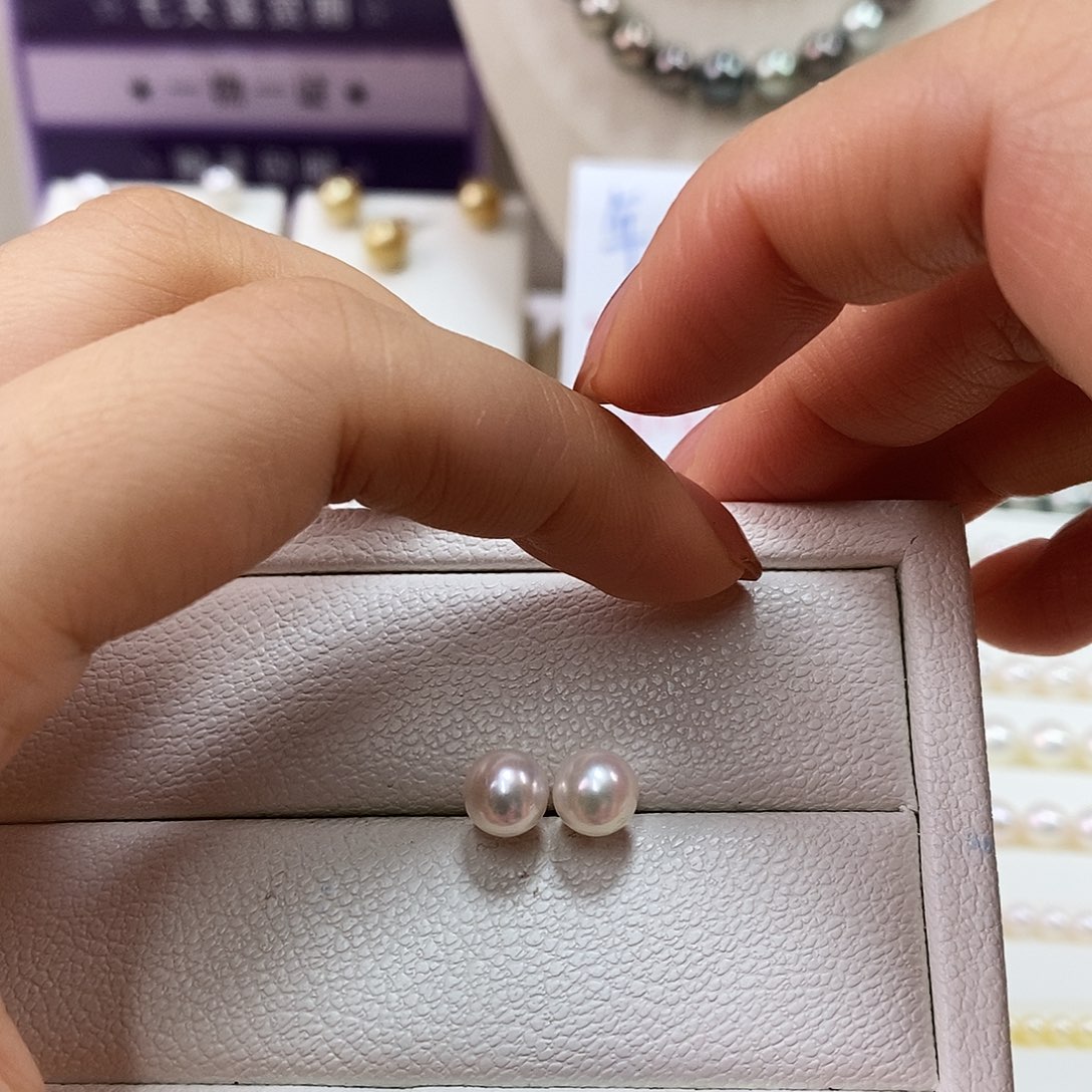 海水珍珠18K金镶嵌耳饰7-7.5m日本极光海水珍珠耳钉