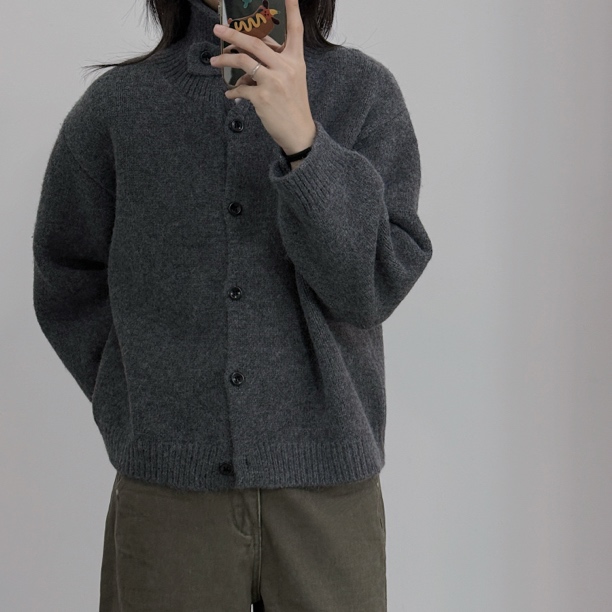 美芽 10月25日10:30am直播上新【彼得潘】灰色百搭小立领毛衣开衫