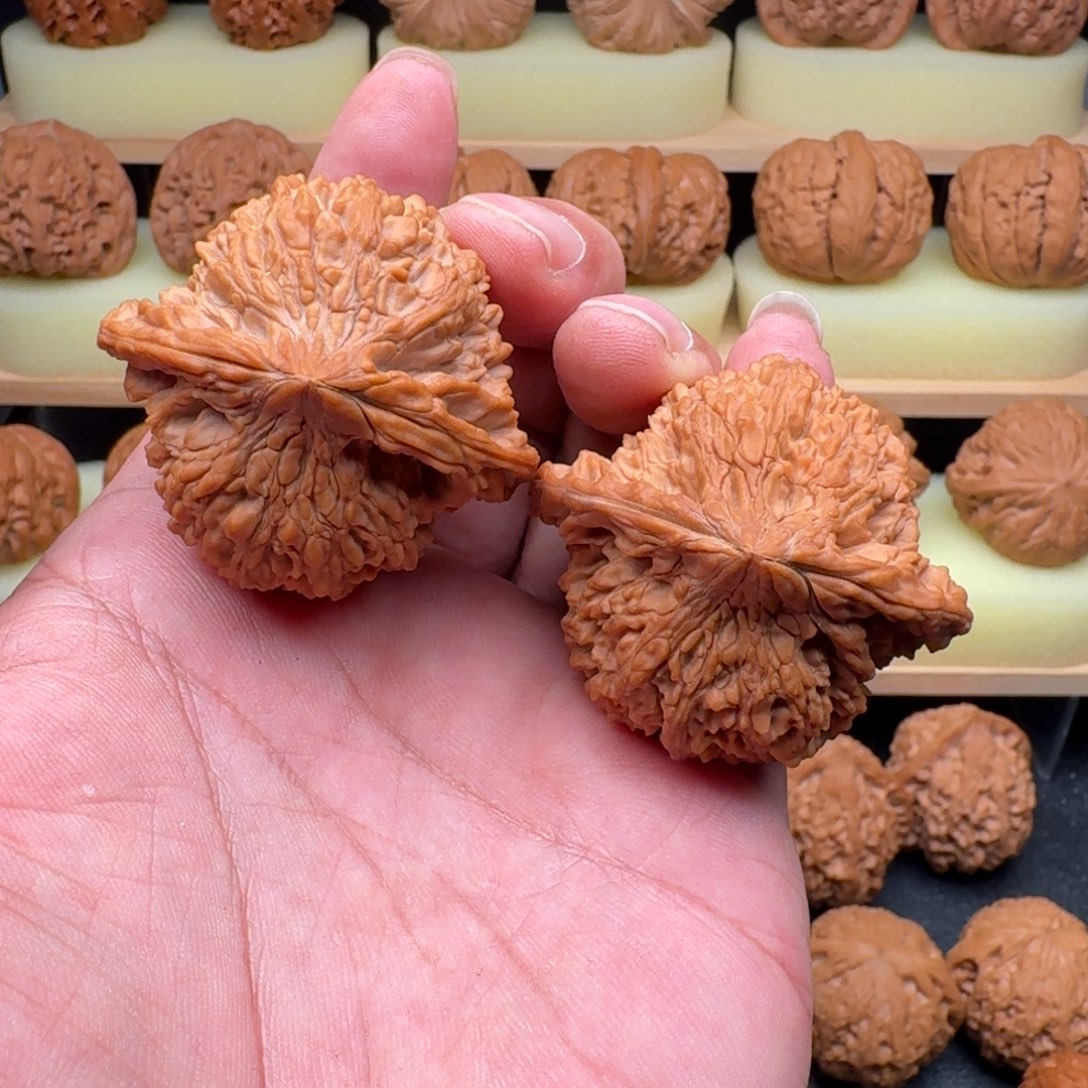 文玩核桃吊坠原装满天星45