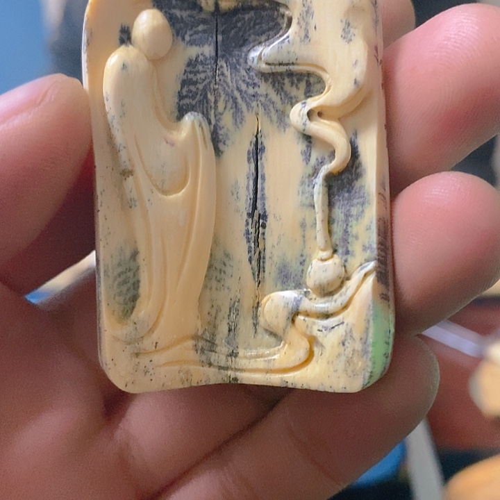 天然猛犸牙雕刻残次品