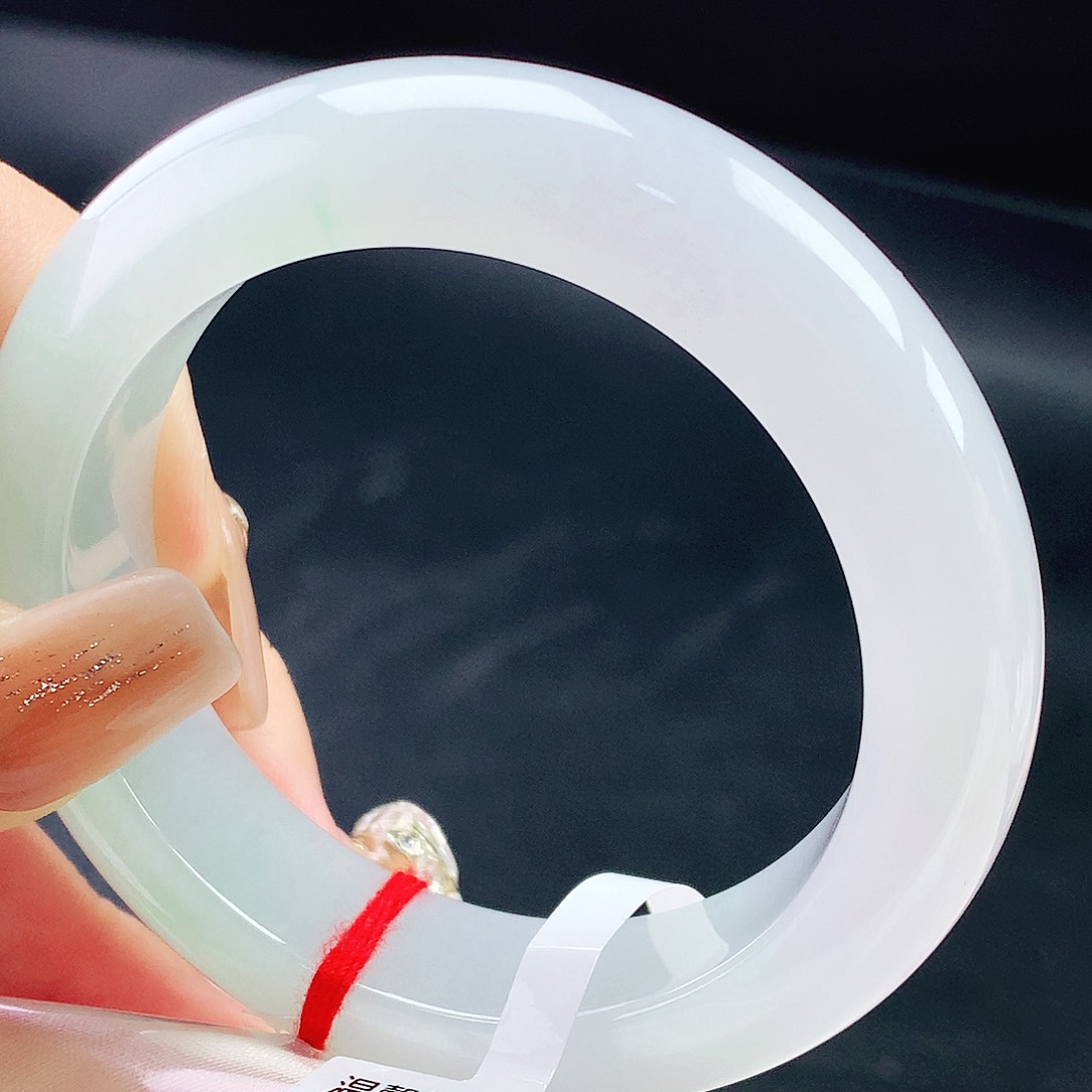 未镶嵌手镯翡翠50轮胎