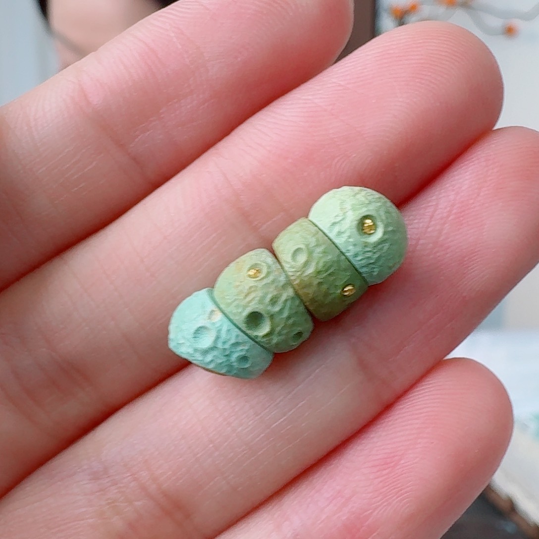 绿松石未镶嵌挂件