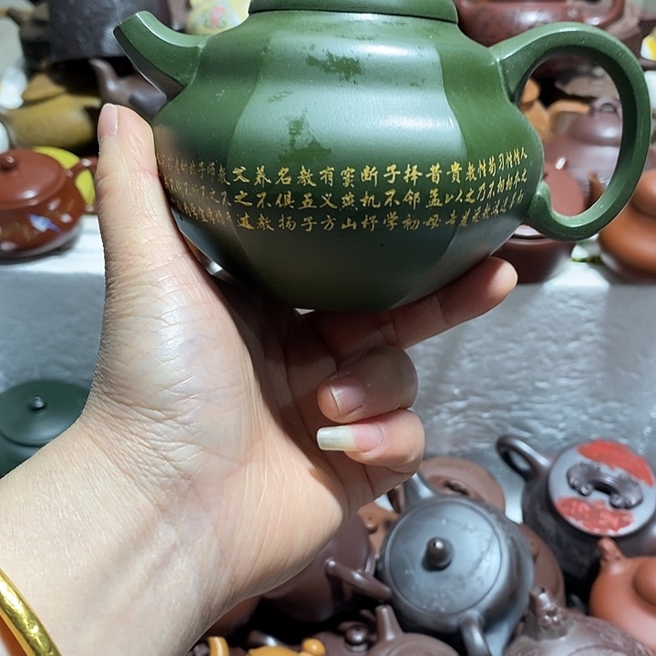 紫砂茶壶微瑕微笑