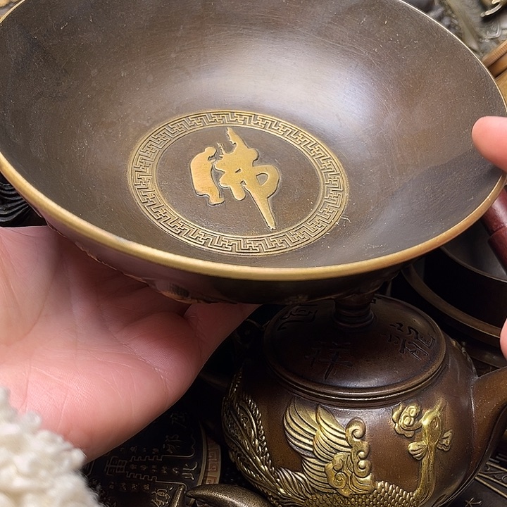 精美铜器批发档口