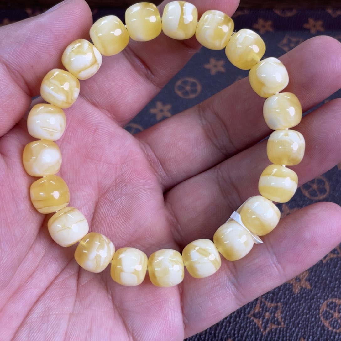 蜜蜡裸石未镶嵌15900000000