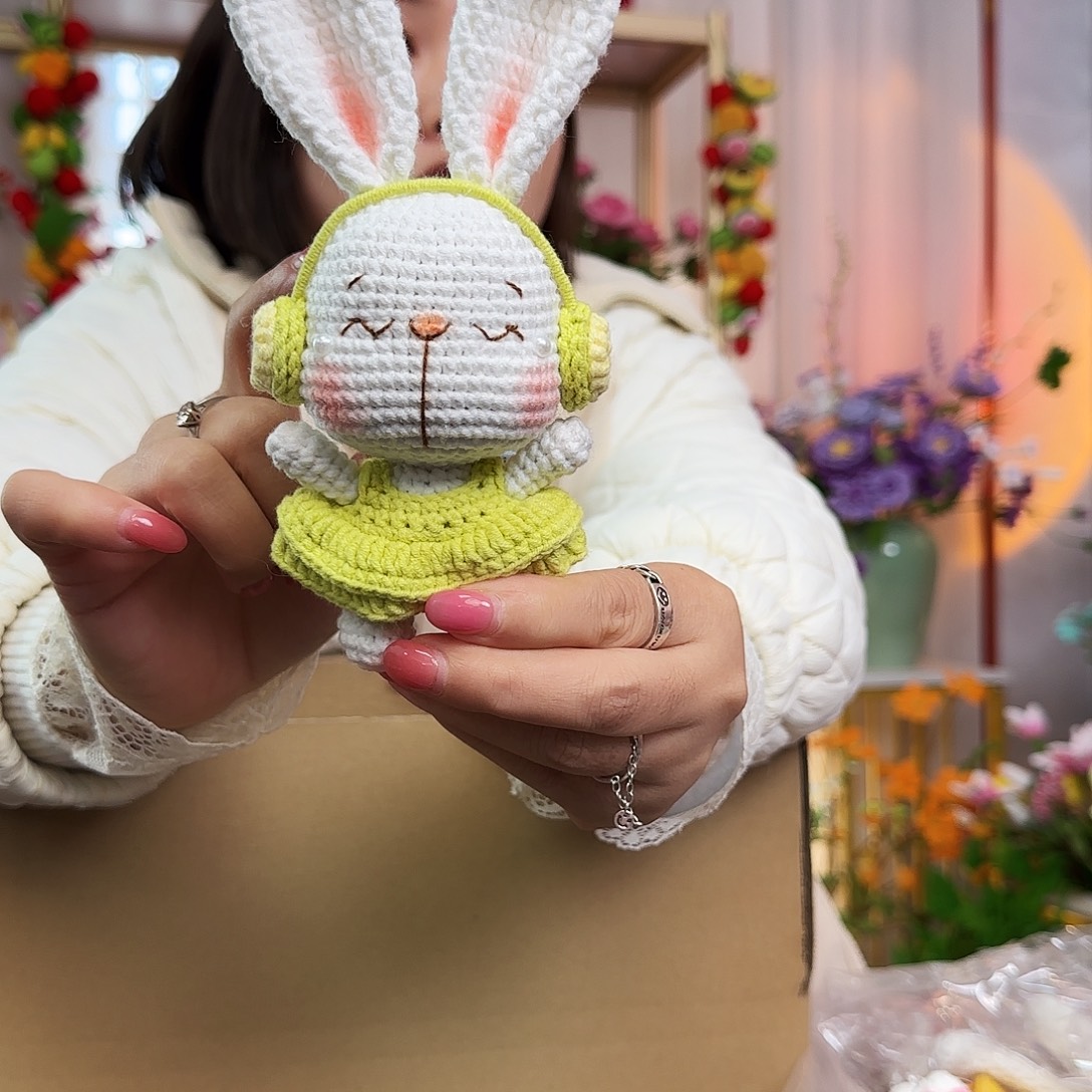 手工钩织设计玩偶