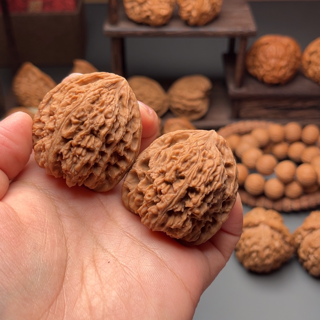 文玩核桃吊坠40尺南将石