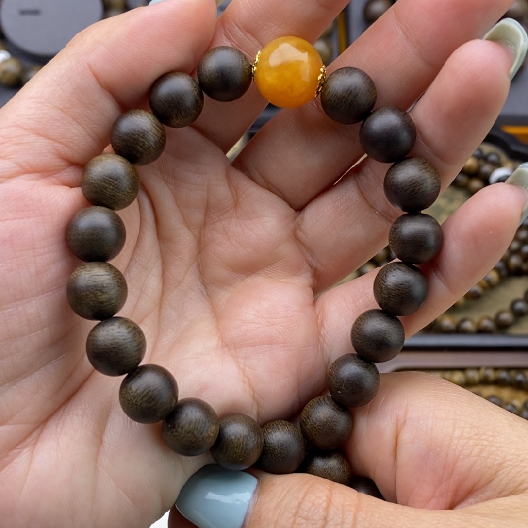 沉香手串你**谁越南芽庄白棋1.0