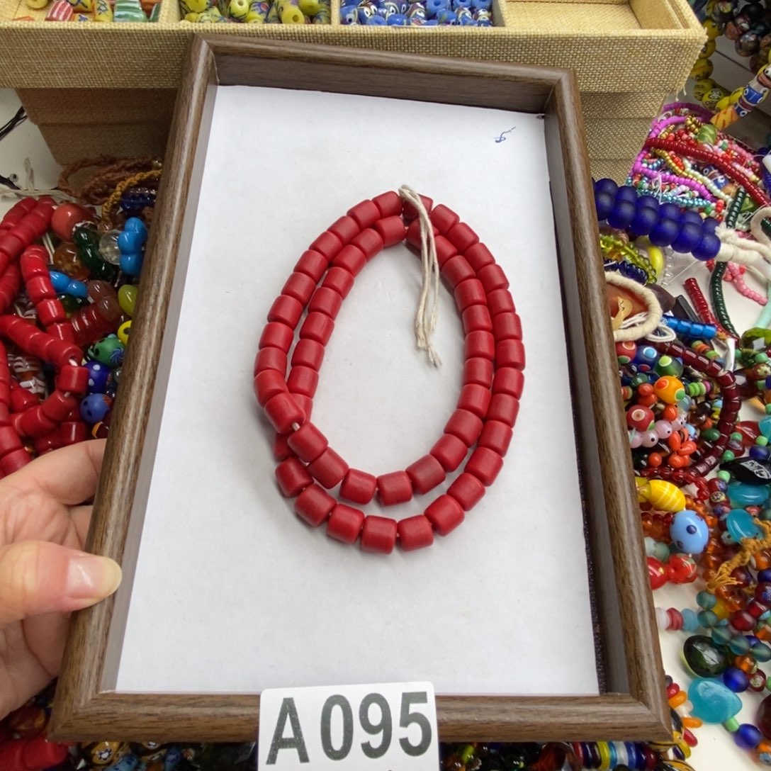 D***A颈饰琉璃A095红雪巴送2颗人脸