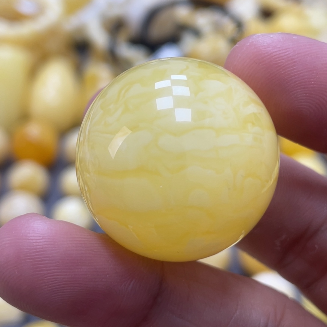 蜜蜡未镶嵌裸石28.4mm