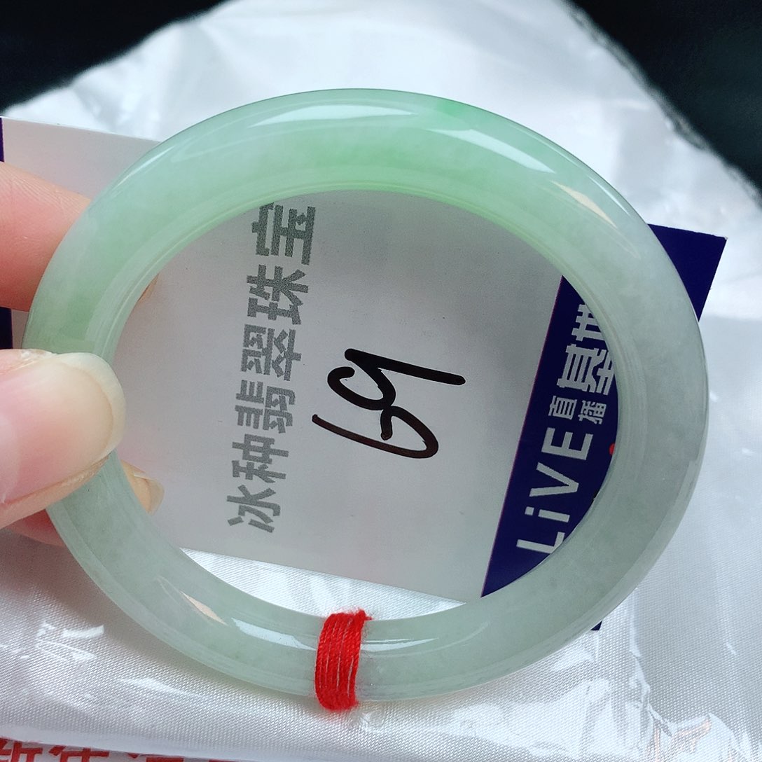 翡翠手镯未镶嵌缅甸天然A货翡翠手镯