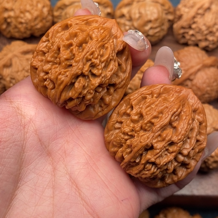 文玩核桃把件J****r红皮虎头40