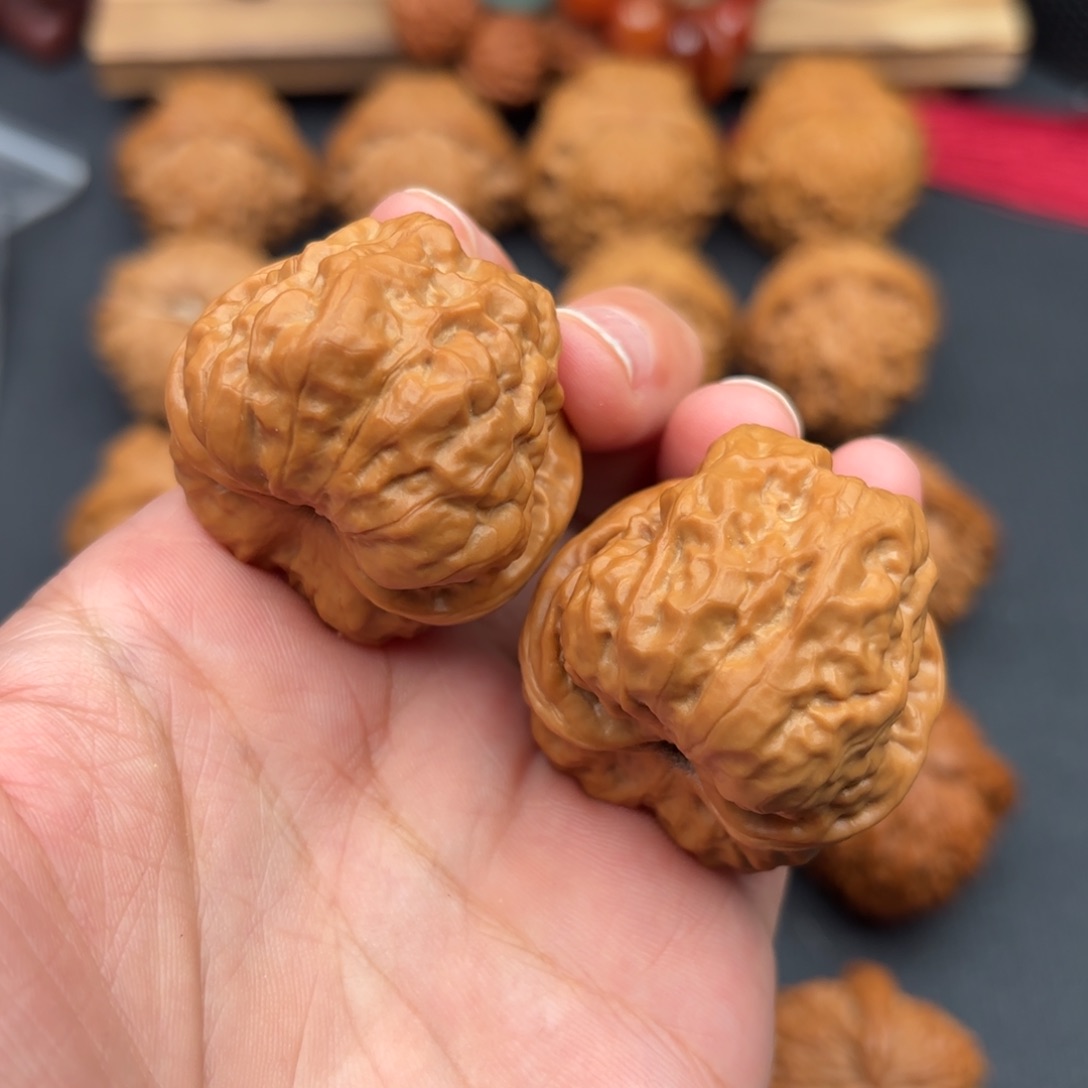 文玩核桃把件蛙边37肚41