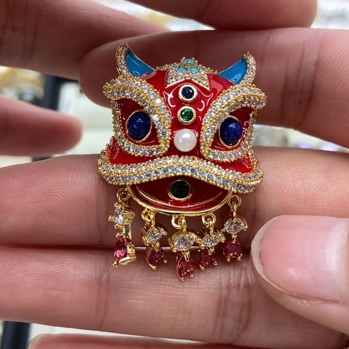 海水珍珠胸饰合金