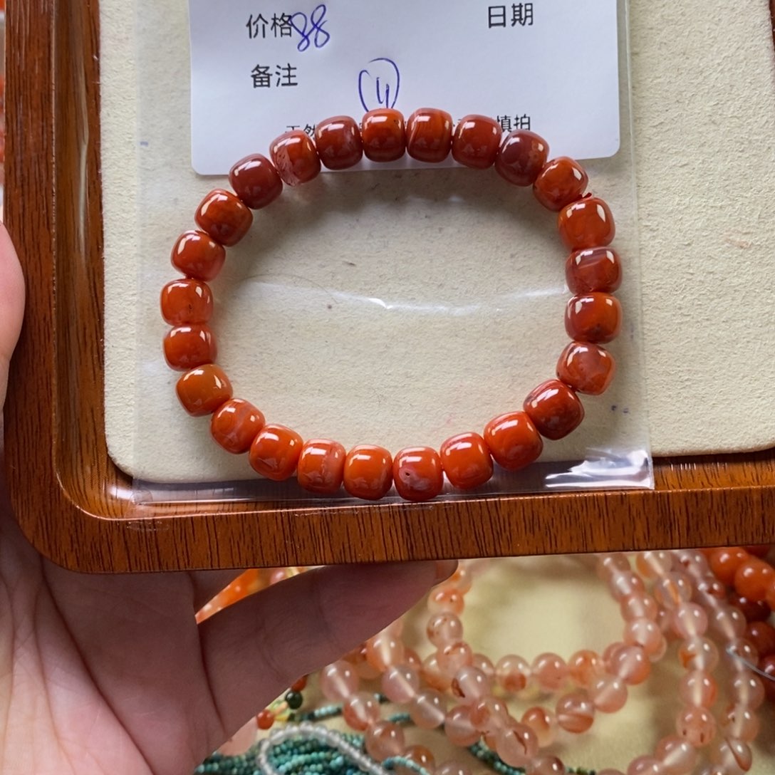 南红玛瑙未镶嵌手链