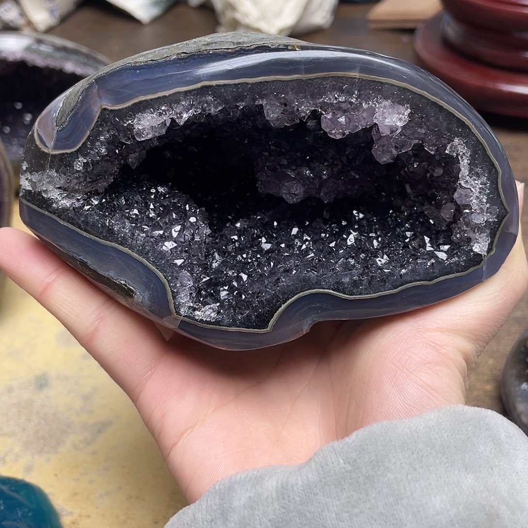 紫晶未镶嵌大型摆件（非配饰）