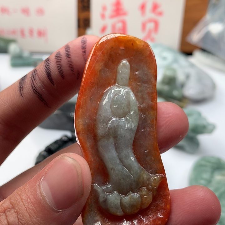 翡翠未镶嵌颈饰保真天然a货翡翠