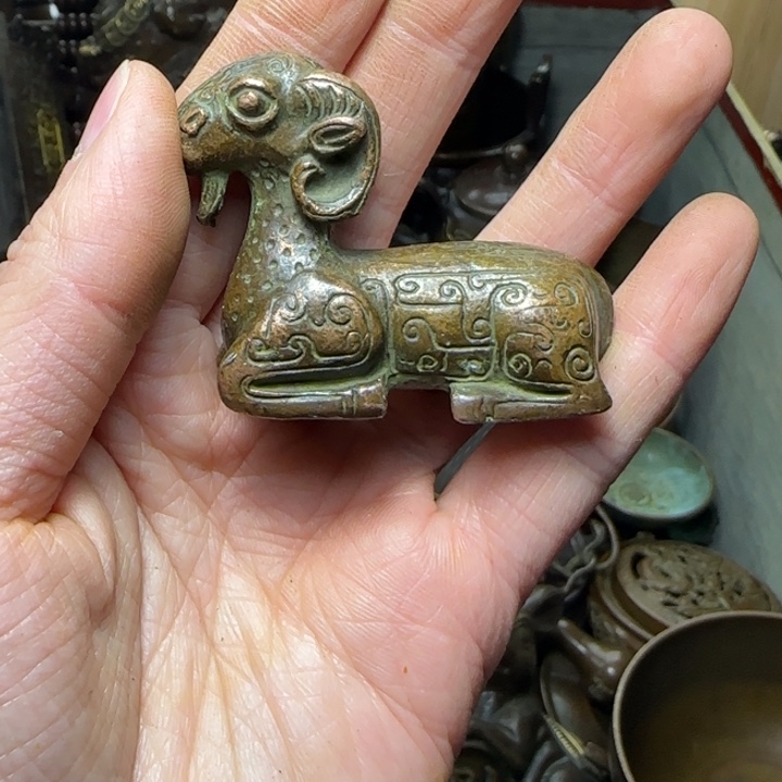 铜器把玩摆件链接