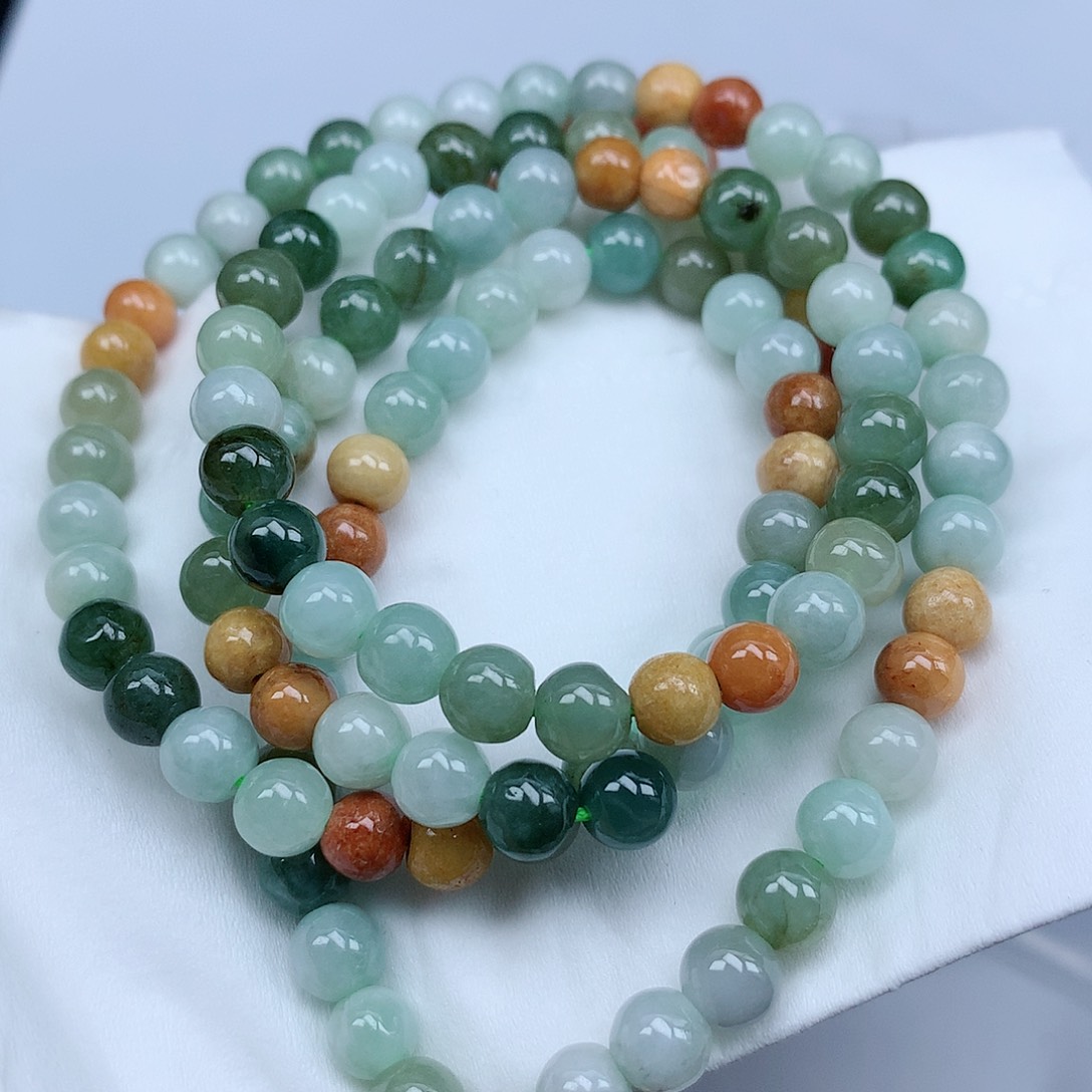 翡翠颈饰未镶嵌手串