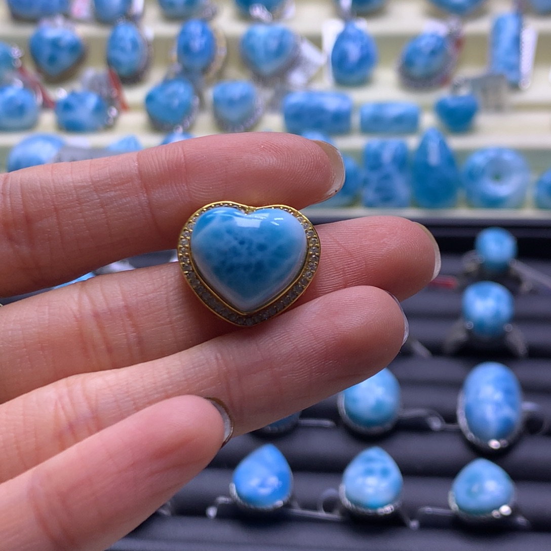 针钠钙石（海纹石）未镶嵌颈饰爱心吊坠色差略异