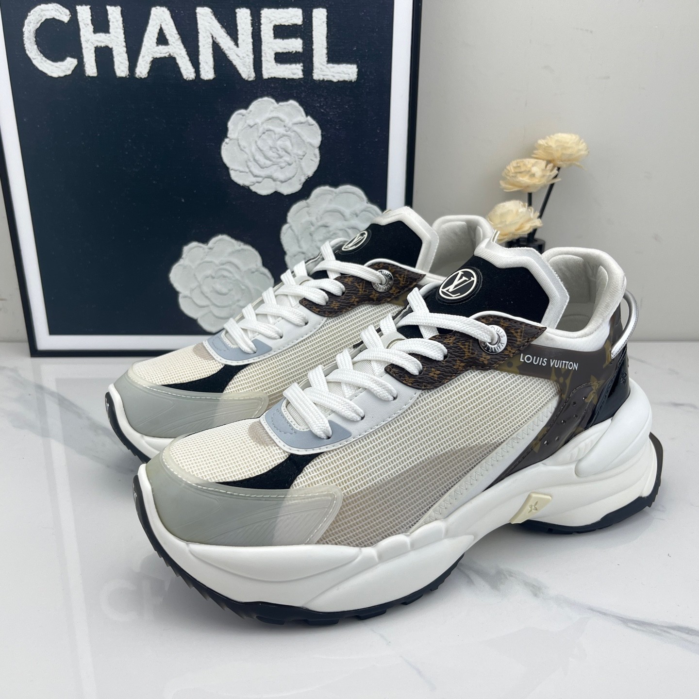 95新 LouisVuitton/路易威登 lv run55老花休闲鞋 37.5码/jm01773