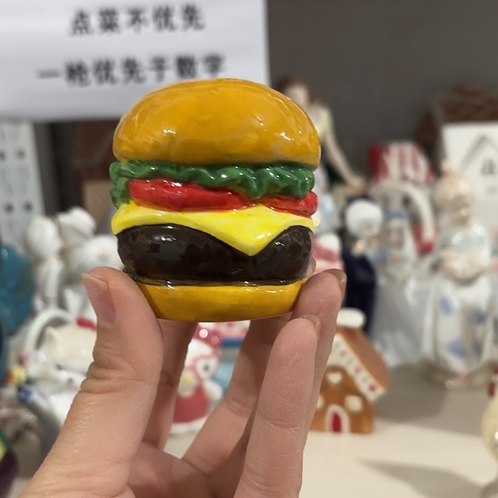 小***H陶瓷摆件陶瓷摆件