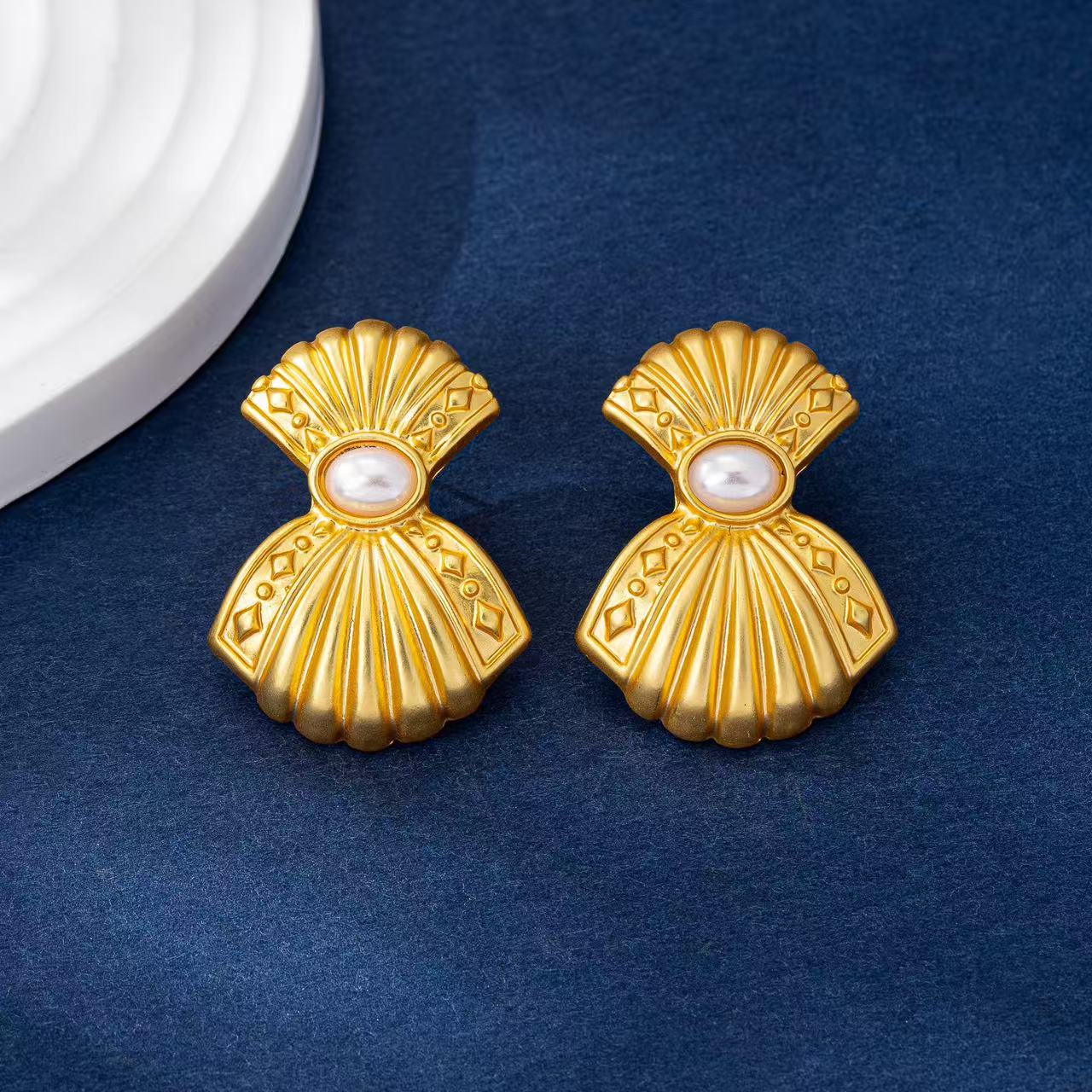锌合金耳饰 女复古宫廷千金风耳钉饰品轻奢法式百搭精致中古优雅