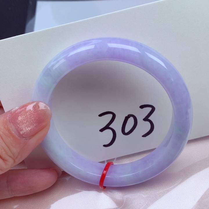 翡翠手镯未镶嵌翡翠