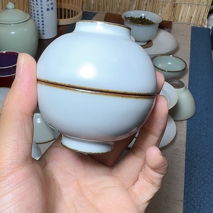 柿*景德镇王波窑月白对杯