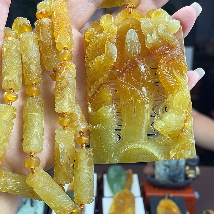 未镶嵌蛇纹石玉颈饰